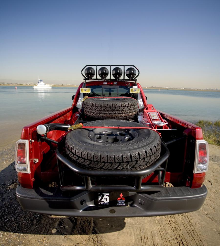  Mitsubishi Baja Raider 2006 года  (фото 39 из 39)